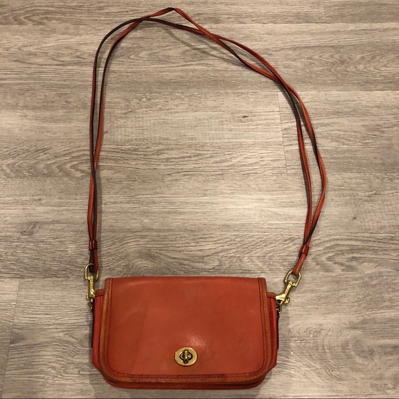 Coach Handbags - Coach Dinky Penny Classic Leather Shoulder Purse